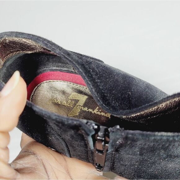 7 For All Mankind - Picture 9 of 16